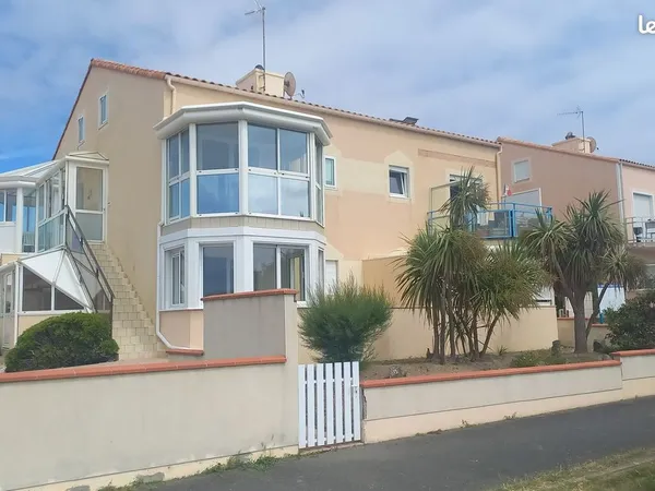 Appart 43 m² (avec veranda vue mer) La CHAUME (côte sauvage)