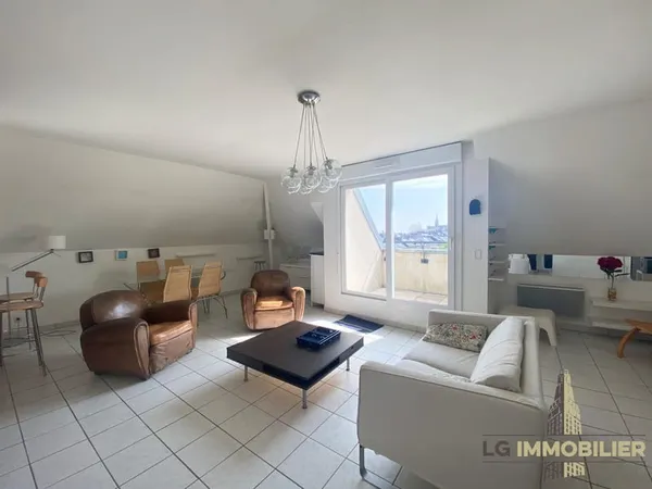 HENRIVILLE - TYPE 3 MEUBLE AVEC BALCON, PARKING ET CAVE