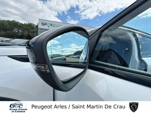 Peugeot 2008 puretech 130 s&amp;s eat8 — photo 15