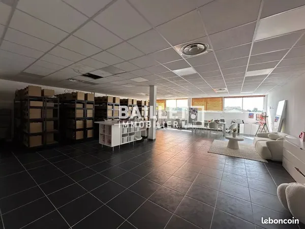 Bureaux 128 m² Biot