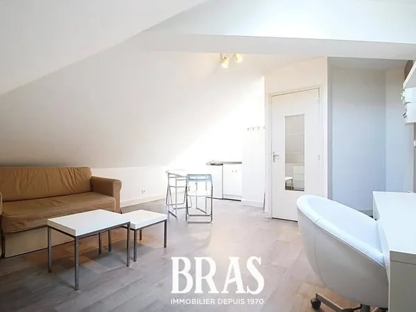 Studio 1 pièce 17 m²