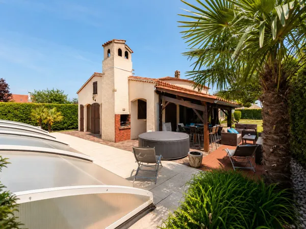 Maison T6 de 244m2 sur 1900m2 de terrain