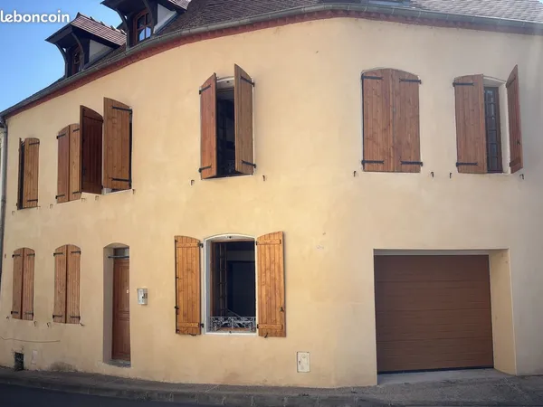 Immeuble 7 pièces 111 m²