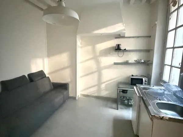 STUDIO 13 m² - 390 CC - RUE DES ARTS / CROIX-BARAGNON - HYPERCENTRE TOULOUSE
