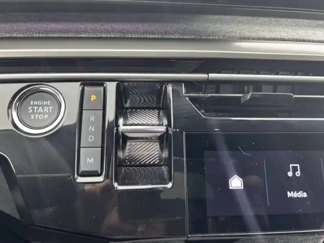 Peugeot 5008 hybrid 136 e-dcs6 — photo 41