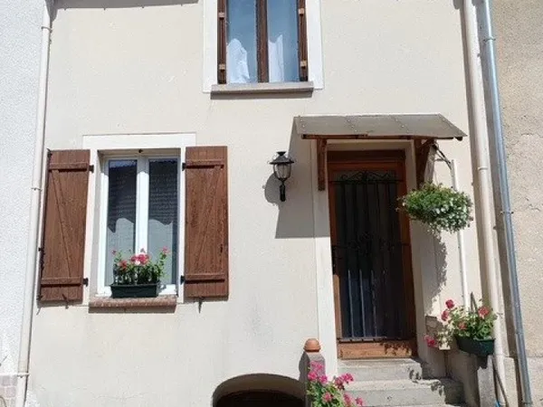 Maison 74m² - 3 chambres - cour privative - Grange