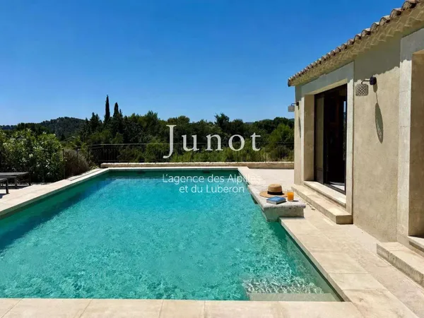 Maison 6 pièces 105 m²