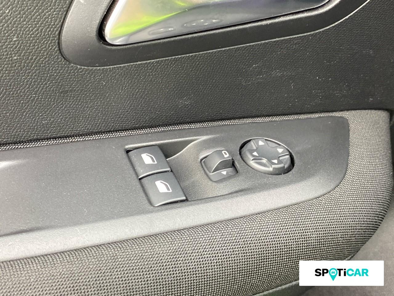 Peugeot 208 1.2 puretech 75ch s&s active — photo 19