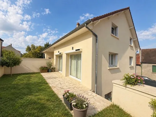 Maison 9 pièces 165 m²