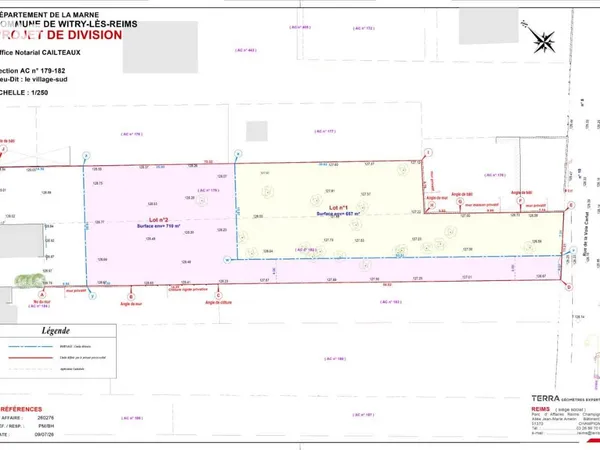 Terrain 710 m²