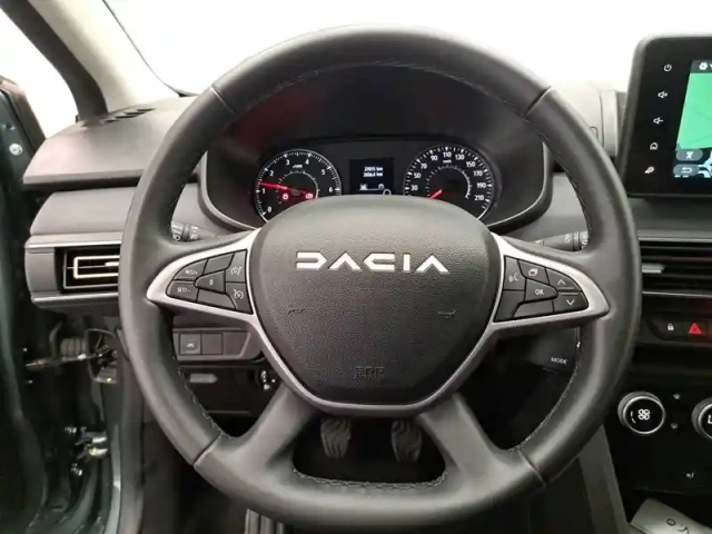 Dacia Sandero eco-g 100 — photo 33