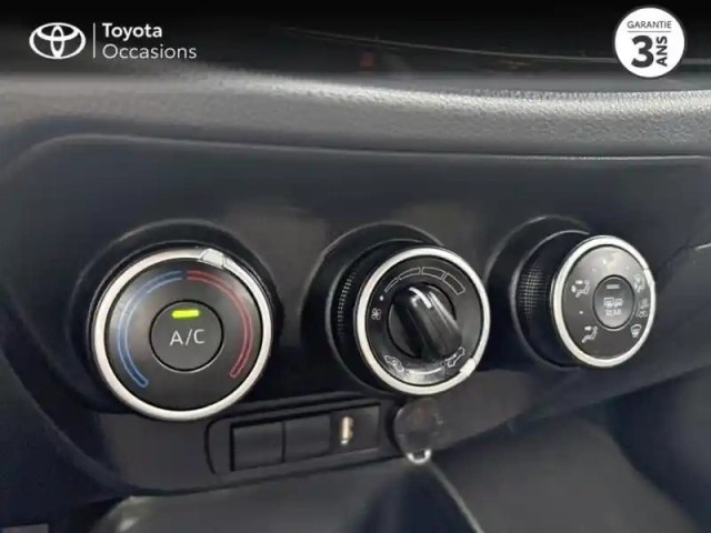 Toyota Aygo x 1.0 vvt-i 72ch design s-cvt — photo 14