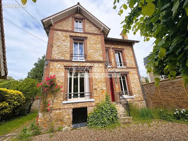 Maison 6 pièces 117 m²