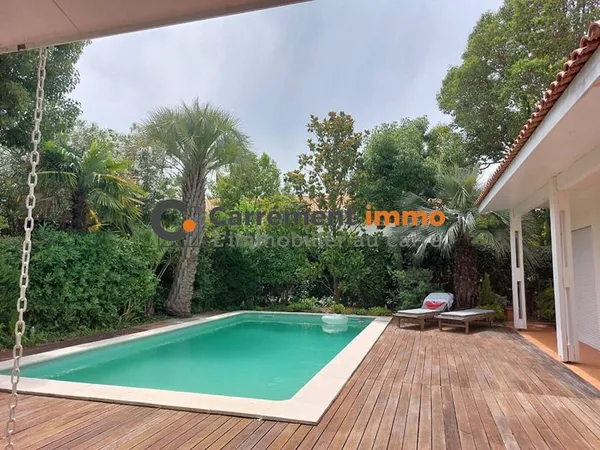 Maison de plain-pied 5 pièces 139 m²