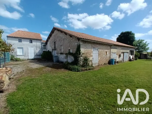 Immeuble 686 m²