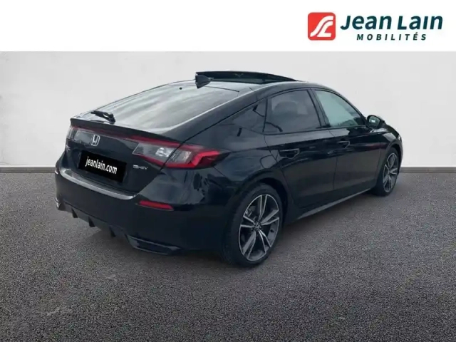 Honda Civic "e":hev 2.0 i-mmd — photo 5