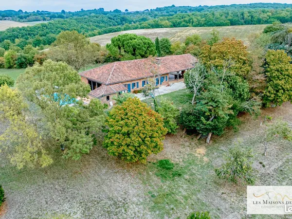 Ferme 6 pièces 198 m²