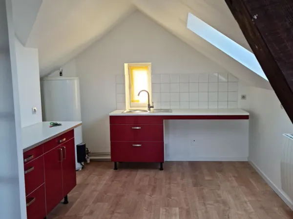 F2 PROCHE CENTRE SOISSONS