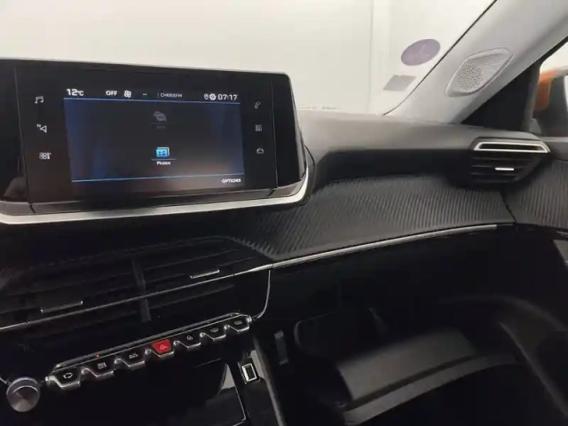 Peugeot 2008 puretech 130 s&amp;s eat8 — photo 92