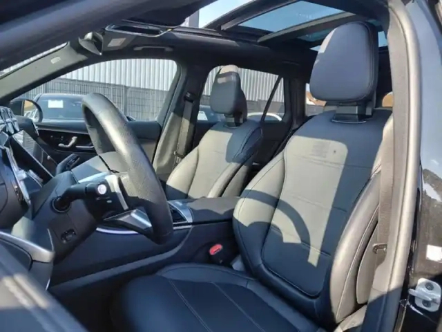 Mercedes Glc 300 de 4matic amg line - p — photo 16