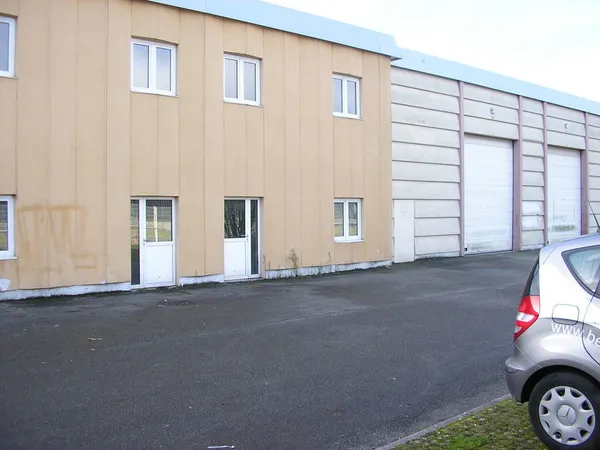 De particulier entrepôt à Coignières ZAC Pariwest, 4