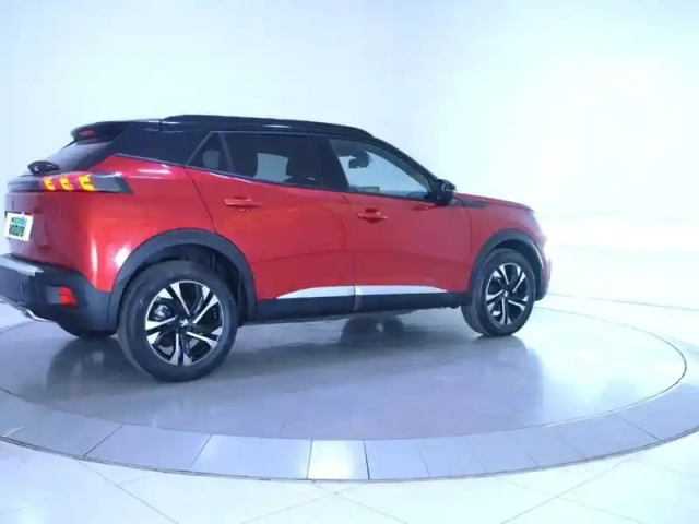 Peugeot 2008 puretech 130 s&amp;s eat8 — photo 12