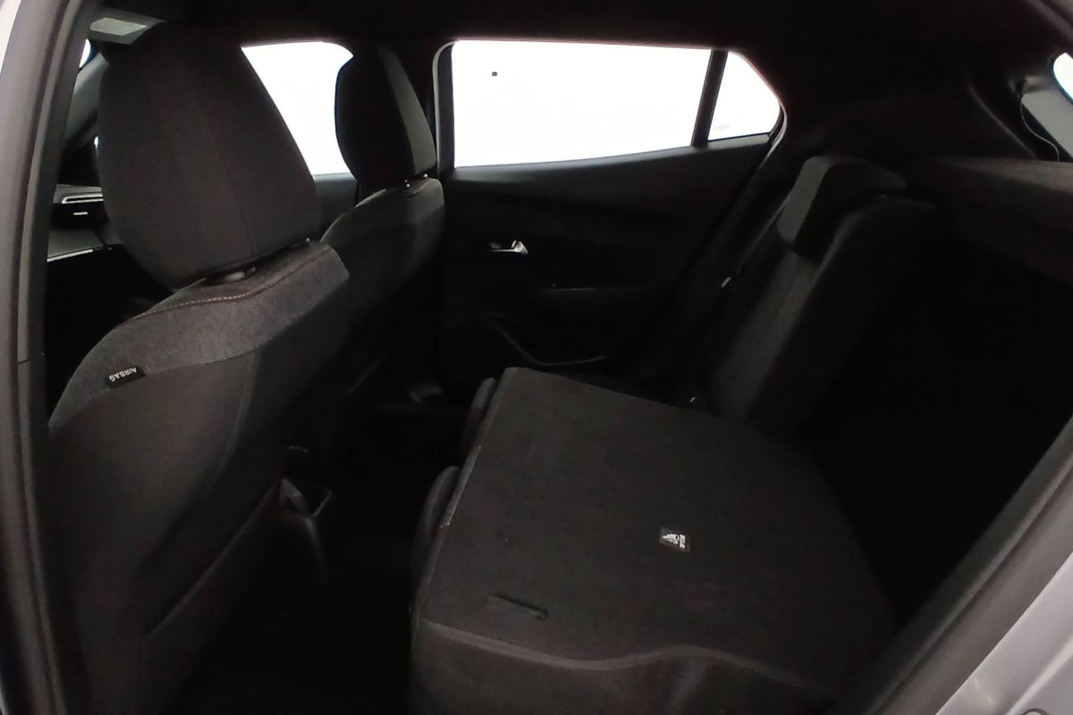 Peugeot 2008 — photo 12