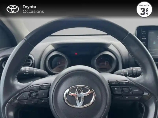 Toyota Yaris 116h design 5p my22 — photo 13