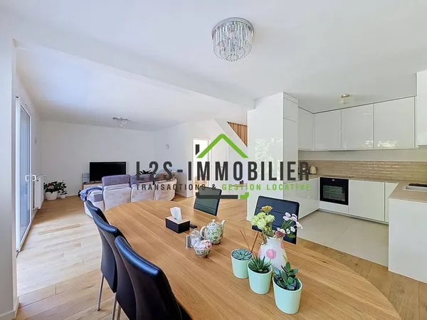 Maison 5 pièces 111 m²