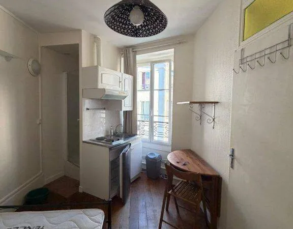 Studette 1 pièce 12 m²