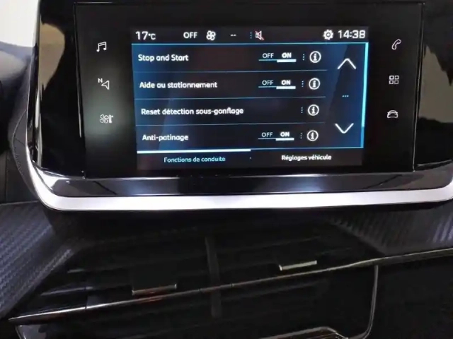 Peugeot 2008 puretech 100 s&amp;s bvm6 — photo 13