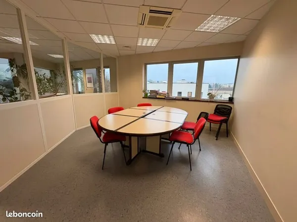 Bureaux 197 m²