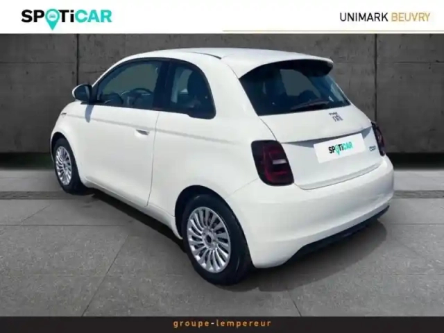 Fiat 500 e 95ch action — photo 9