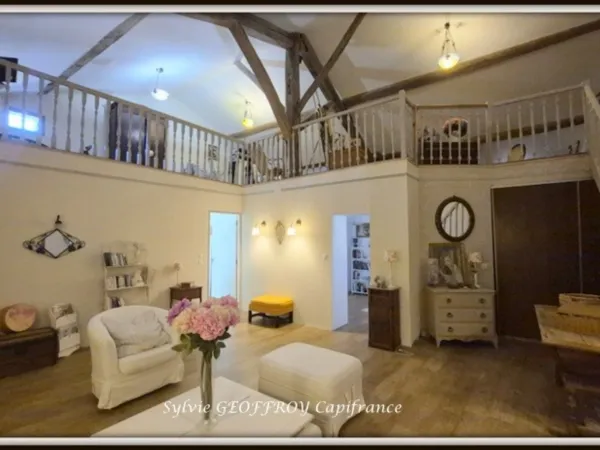 Maison 5 pièces 220 m²