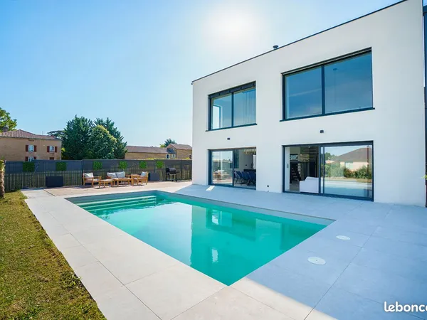 Villa 5 pièces 158 m²