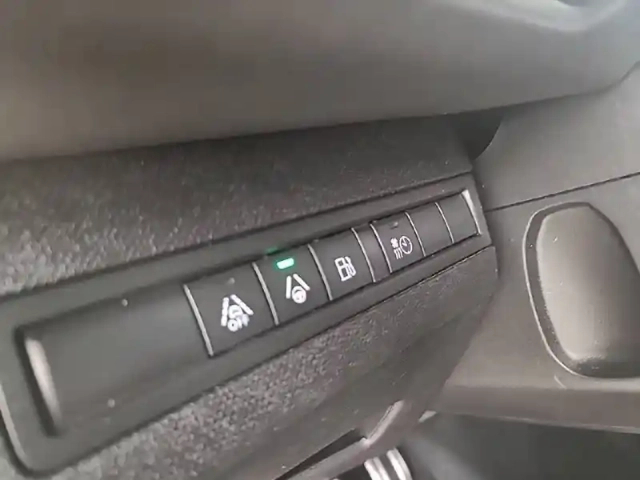 Peugeot 3008 hybrid4 300 e-eat8 — photo 23