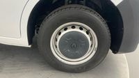 Renault Master F3500 L2H2 2.3 Blue dCi 135ch Confort Euro6 — photo 15