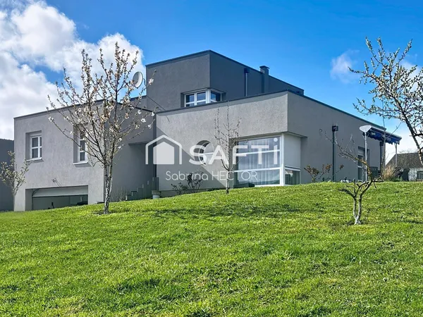 Maison individuelle de 185 m² sur près de 10 ares