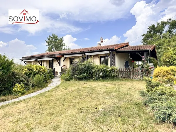 EN CAMPAGNE, DANS UN CADRE CHAMPÊTRE, MAISON FAMILIALE AVEC