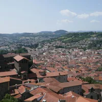 Marché immobilier Le Puy-en-Velay 2026 : prix, UNESCO, Compostelle et le paradoxe d'une préfecture plus chère que Saint-Étienne