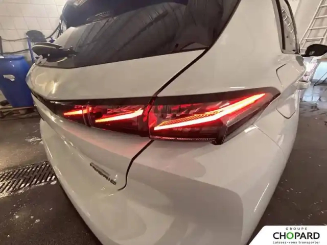 Peugeot 308 hybrid 145 e-dcs6 — photo 23