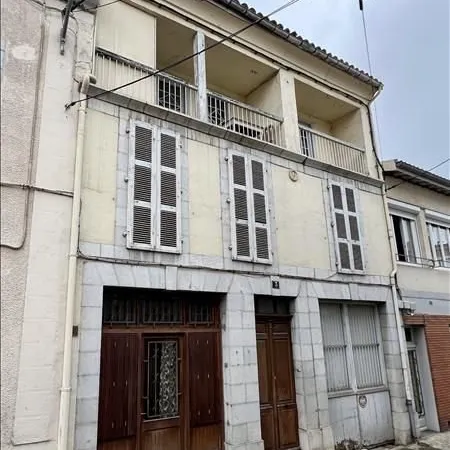 Maison de ville 10 pièces 230 m²