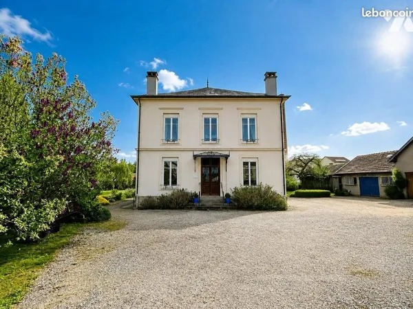 Maison 6 pièces 190 m²