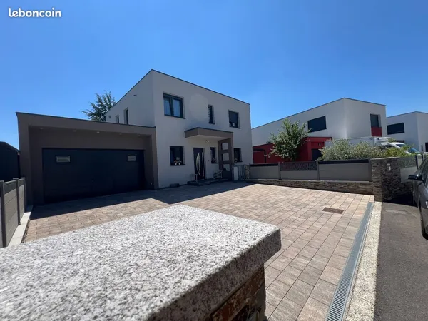 Maison 6 pièces 150 m²