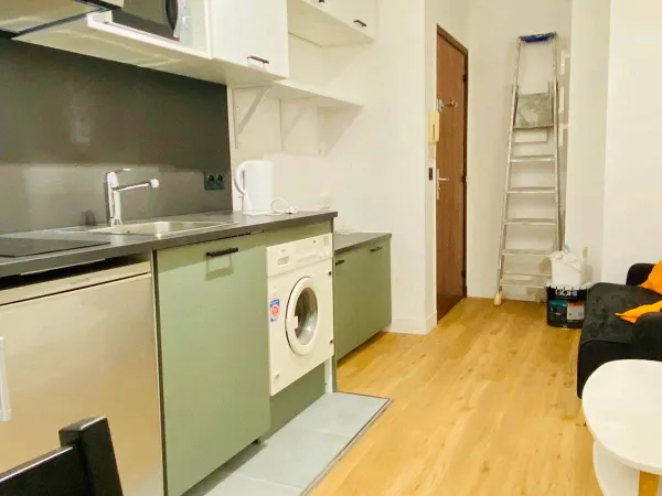 Loue appt meublé 2 pièces - Rue Théophile Gautier - Paris 16ème - 22m²