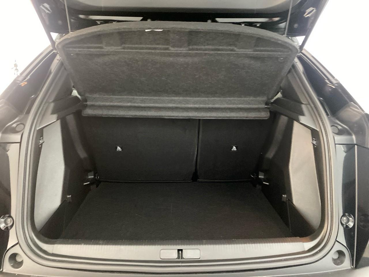 Peugeot 2008 hybrid 145 ch e-dcs6 allure — photo 6