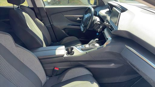 Peugeot 3008 1.5 BlueHDi 130 EAT8 - Active Business – 2019 – 150923 km – Diesel – Boîte Automatique — photo 7