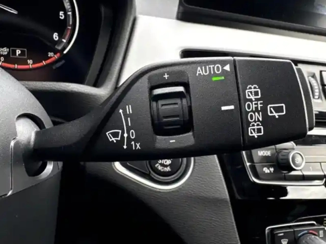 Bmw X1 sdrive18da 150ch business design — photo 11