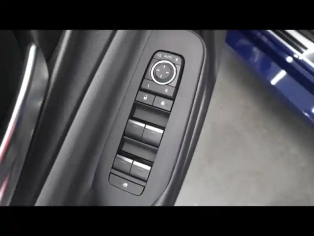 Toyota Prius hybride rechargeable 223ch dynamic ph — photo 11
