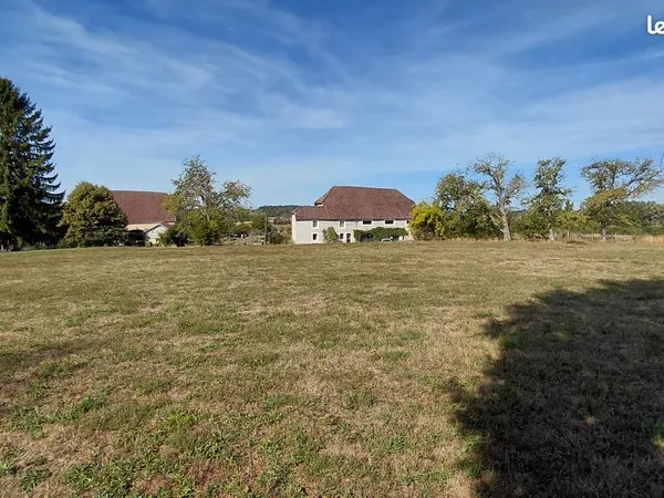 Terrain constructible le grand Magny 70110